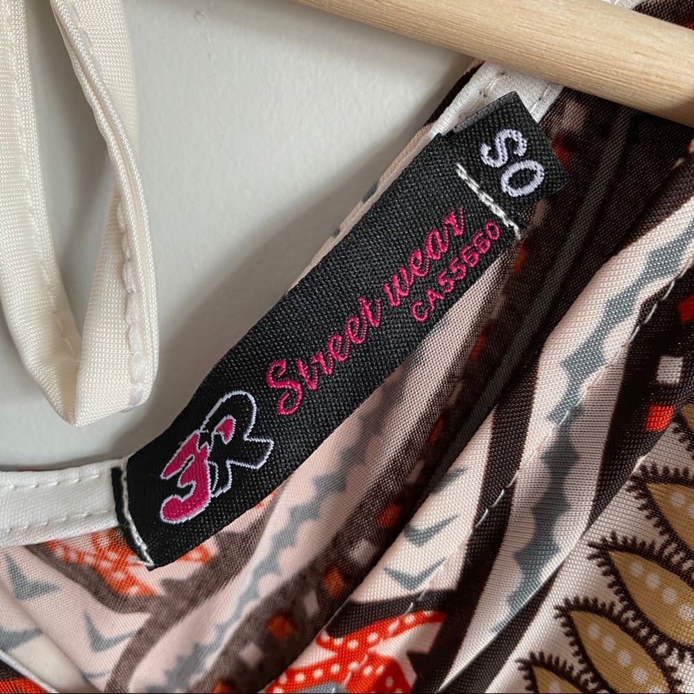 One Size Patterned Top - Picture 3 of 4